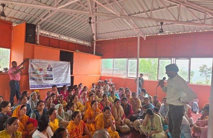  Viksit Krishi Sankalp Abhiyaan 2025: देहरादून में 19 गांवों तक पहुंची वैज्ञानिक टीम, किसानों को दी टिकाऊ खेती की जानकारी