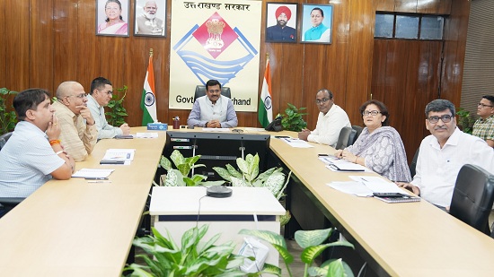 MPACS को ग्रोथ सेंटर बनाएं, एनआरएलएम से जोड़ें: मुख्य सचिव आनंद बर्धन का सहकारिता विभाग को निर्देश