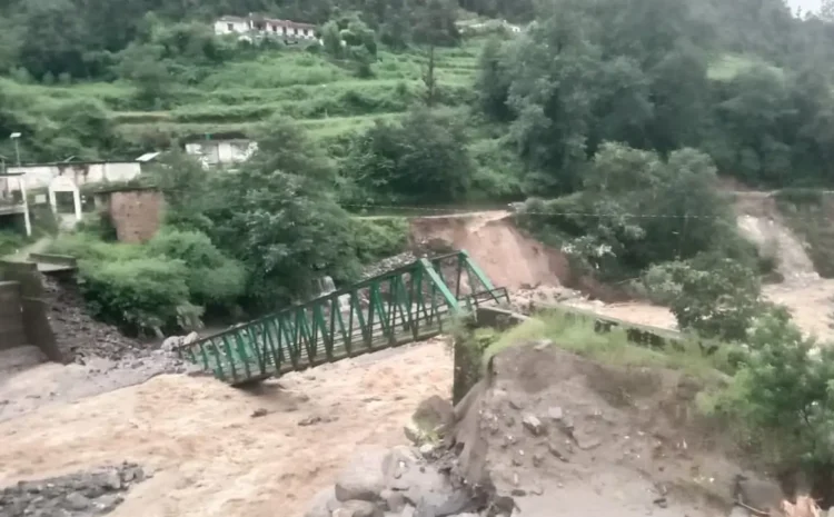 Uttarakhand Disaster: उत्तराखंड ने आपदा क्षति की भरपाई हेतु केंद्र से 5702 करोड़ की विशेष सहायता मांगी