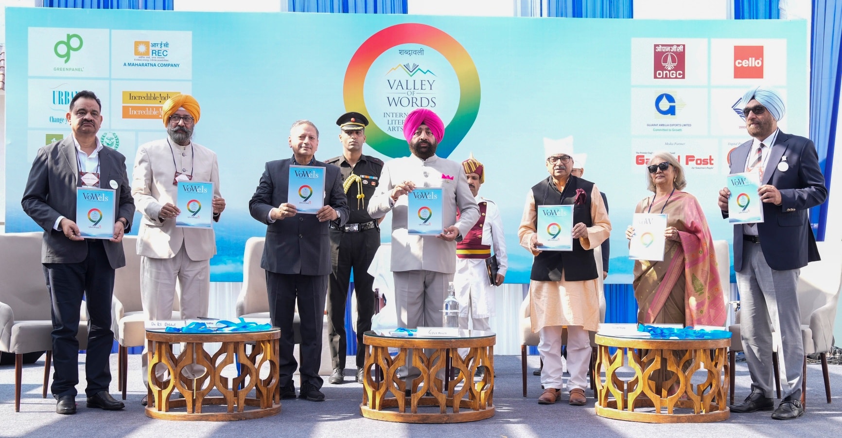 Valley of Words Festival 2025: ‘वैली ऑफ वर्ड्स’ इंटरनेशनल लिटरेचर एंड आर्ट फेस्टिवल का 9वां संस्करण शुरू 1 571301434 1150686503823333 1077058534168407303 n