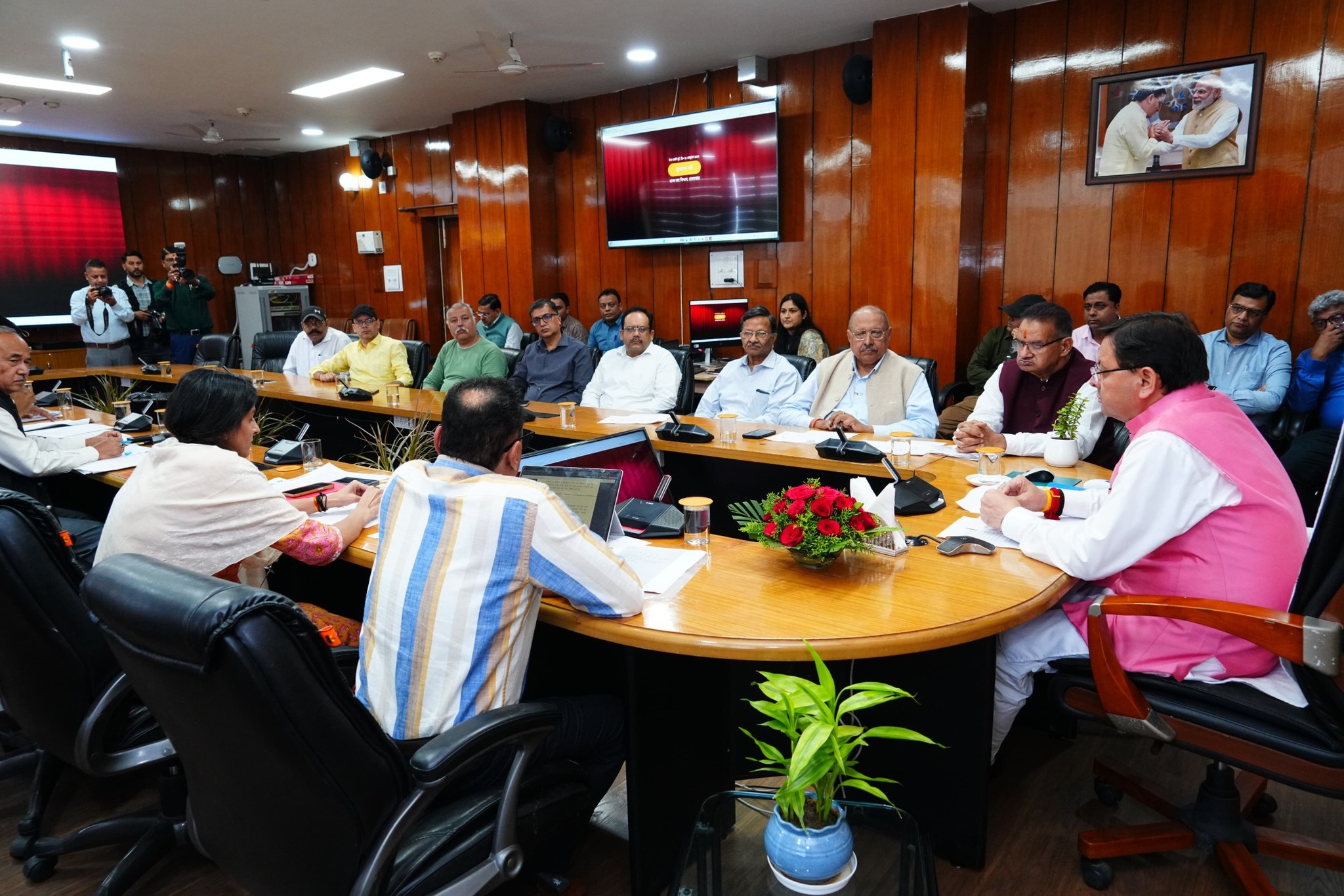 Bill Lao Inaam Pao: मुख्यमंत्री पुष्कर सिंह धामी ने राज्य स्थापना रजत जयंती पर ‘बिल लाओ, ईनाम पाओ’ मेगा लकी ड्रॉ निकाला 2 571386522 1133309098972120 2693302246164224509 n