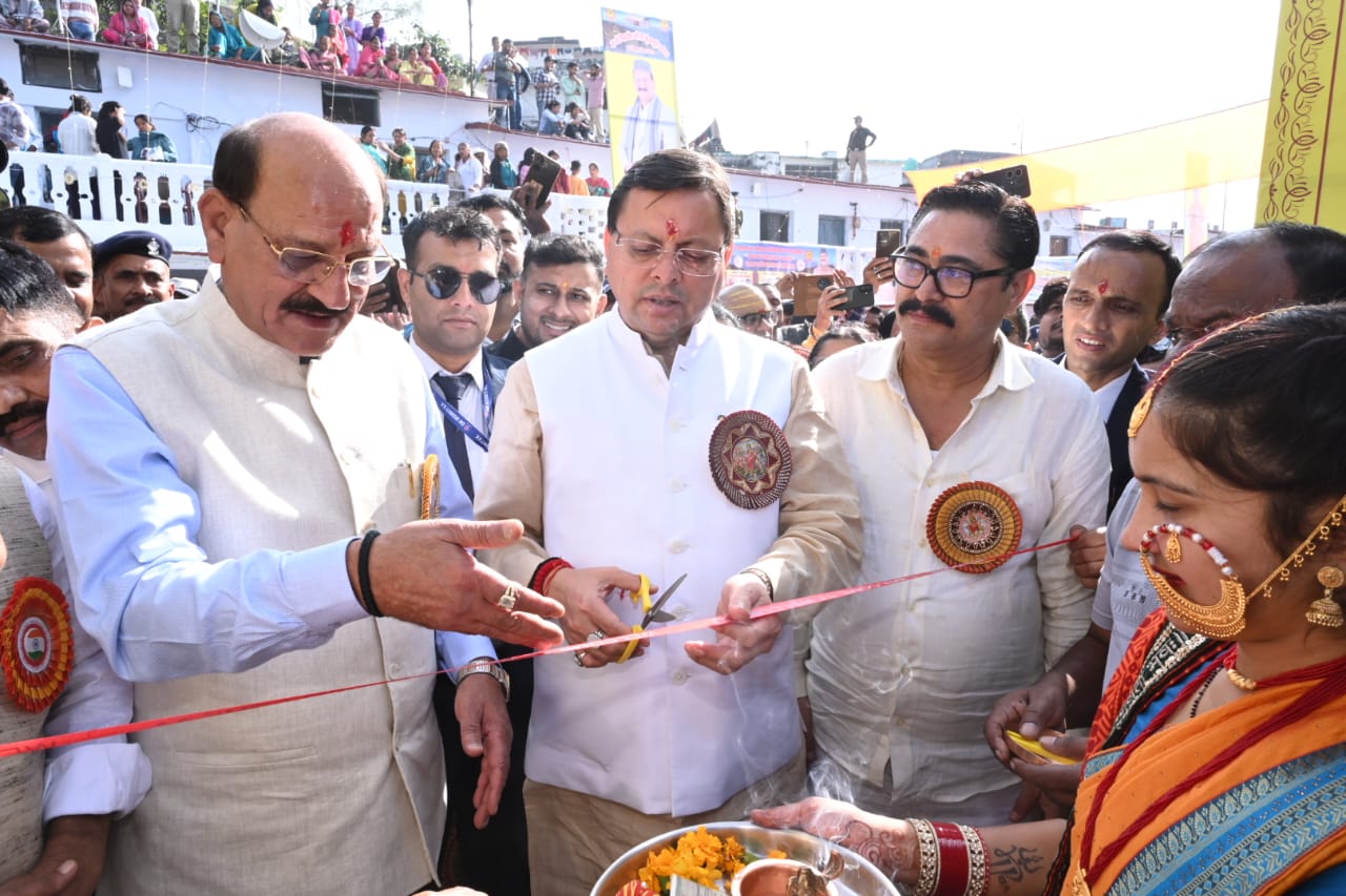 Kunjapuri Fair: मुख्यमंत्री पुष्कर सिंह धामी ने किया कुंजापुरी पर्यटन एवं विकास मेले का शुभारंभ, स्थानीय विकास और संस्कृति को दी नई दिशा 1 CM Photo 15 dt. 27 October 2025