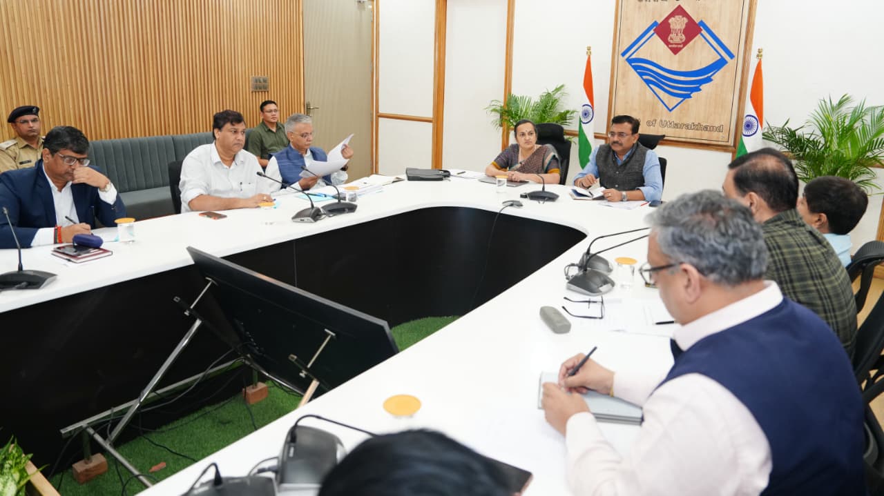 Ease of Doing Business: उत्तराखण्ड में डीरिग्यूलेशन और ईज ऑफ डूइंग बिज़नेस पहल की प्रगति की समीक्षा 1 CS Photo 02 dt. 16 October 2025.jpeg