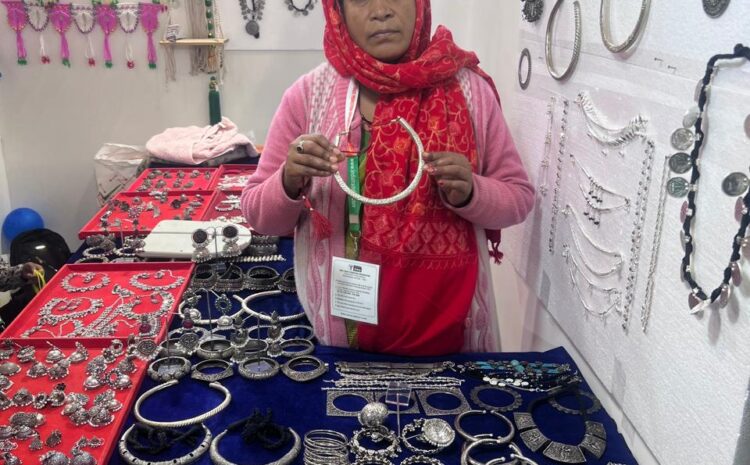  Jharkhand Tribal Jewelry: झारखंड सरकार की पहल से आदिवासी आभूषण उद्योग को वैश्विक पहचान
