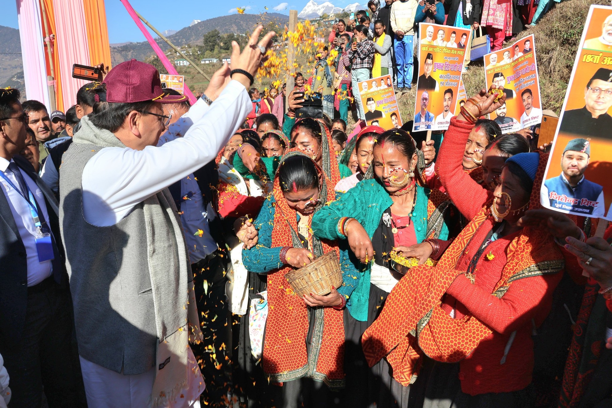 Uttarakhand: सवाड़ में सशस्त्र सेना झंडा दिवस पर मुख्यमंत्री पुष्कर सिंह धामी का संबोधन, क्षेत्रीय विकास के लिए कई महत्वपूर्ण घोषणाएँ 1 594628051 1161963752773321 3833936779986418370 n