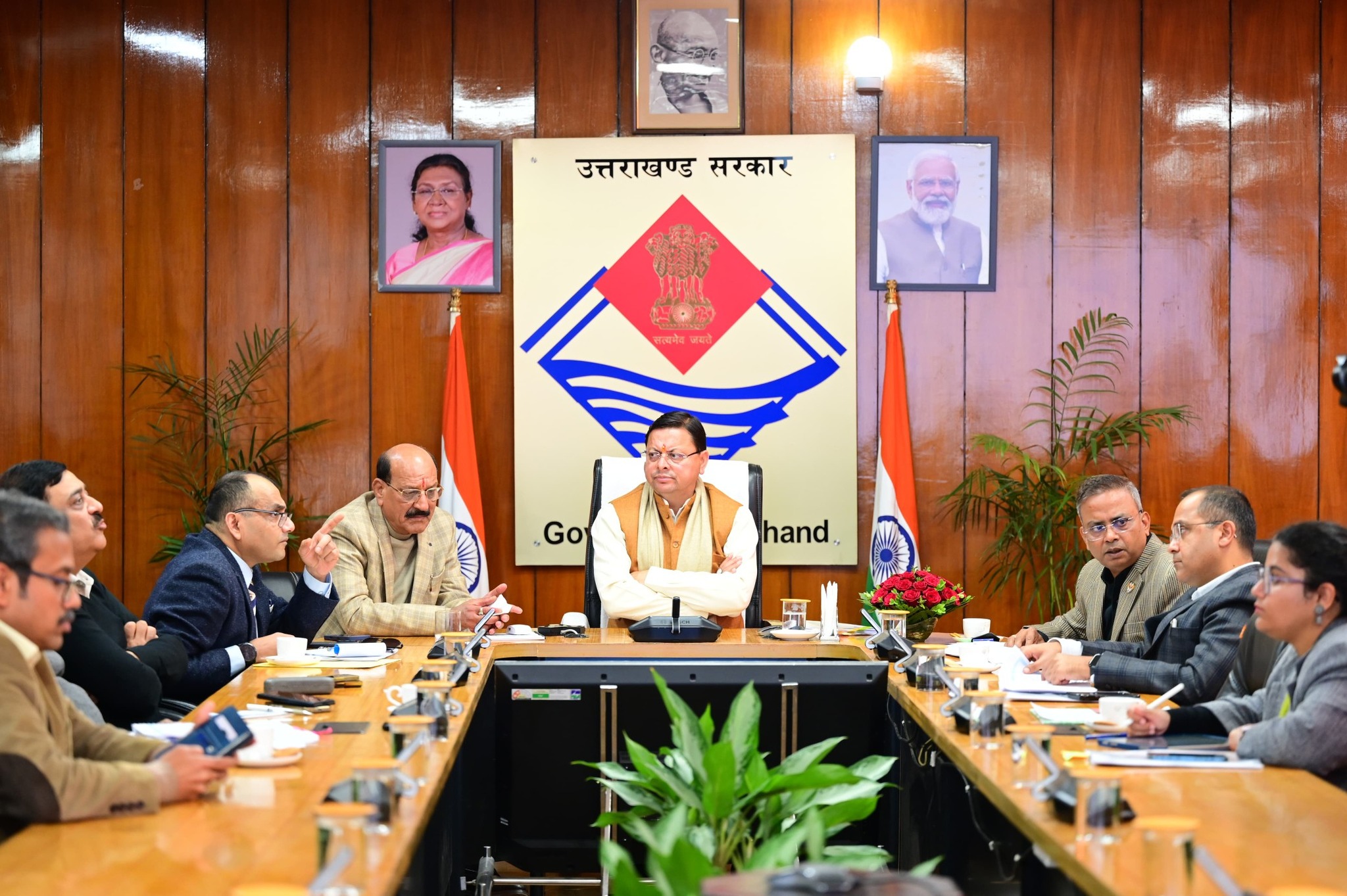 Uttarakhand: मुख्यमंत्री पुष्कर सिंह धामी ने जेल विकास बोर्ड बैठक में दिया ‘एक जेल–एक प्रोडक्ट’ मॉडल लागू करने का निर्देश 1 597392422 1164780385824991 301341520022601923 n