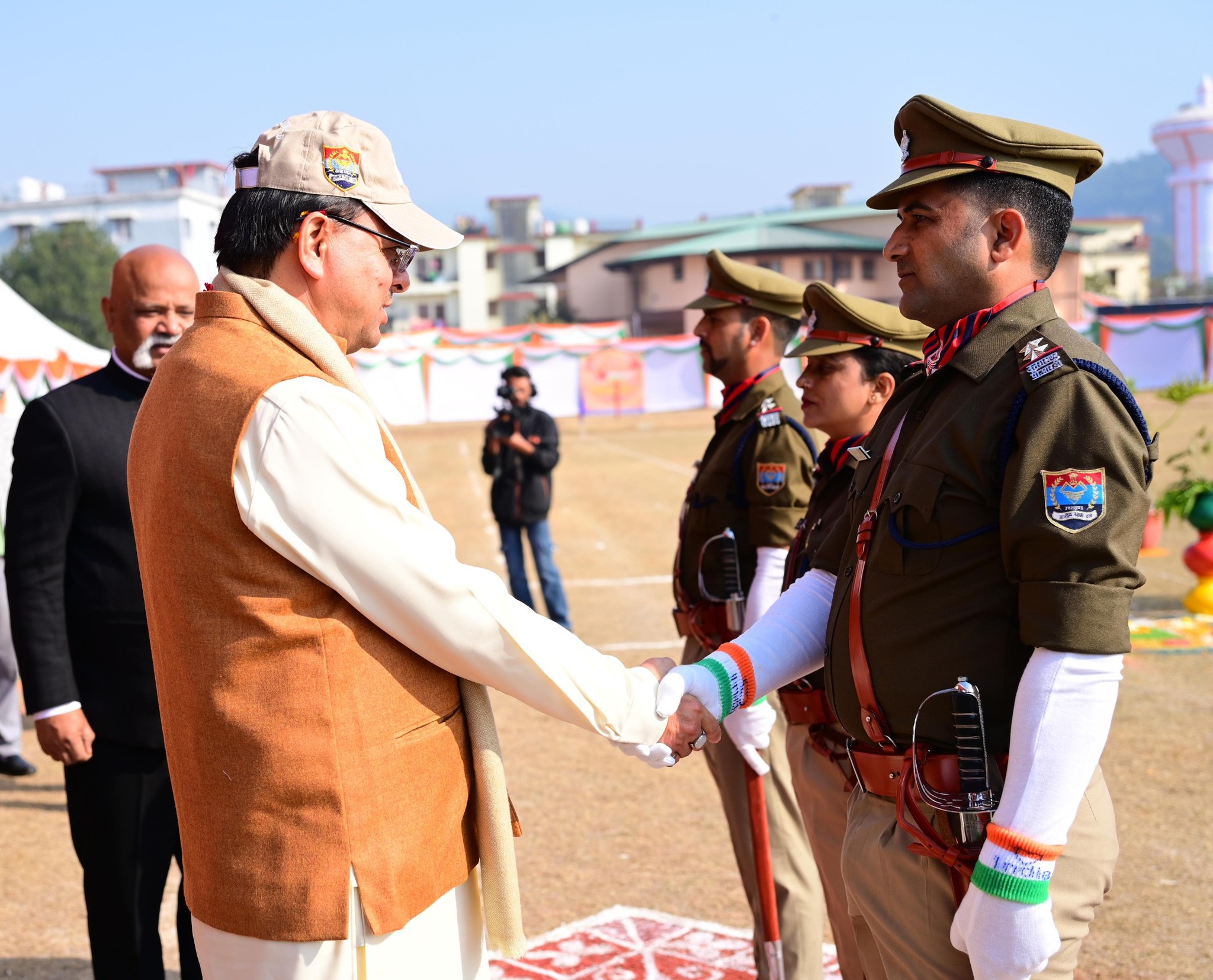 Uttarakhand: पीआरडी स्थापना दिवस: मुख्यमंत्री पुष्कर सिंह धामी ने किया रैतिक परेड का निरीक्षण, जवानों के लिए कई महत्वपूर्ण घोषणाएं 3 597660862 1164716395831390 4720122243162017420 n