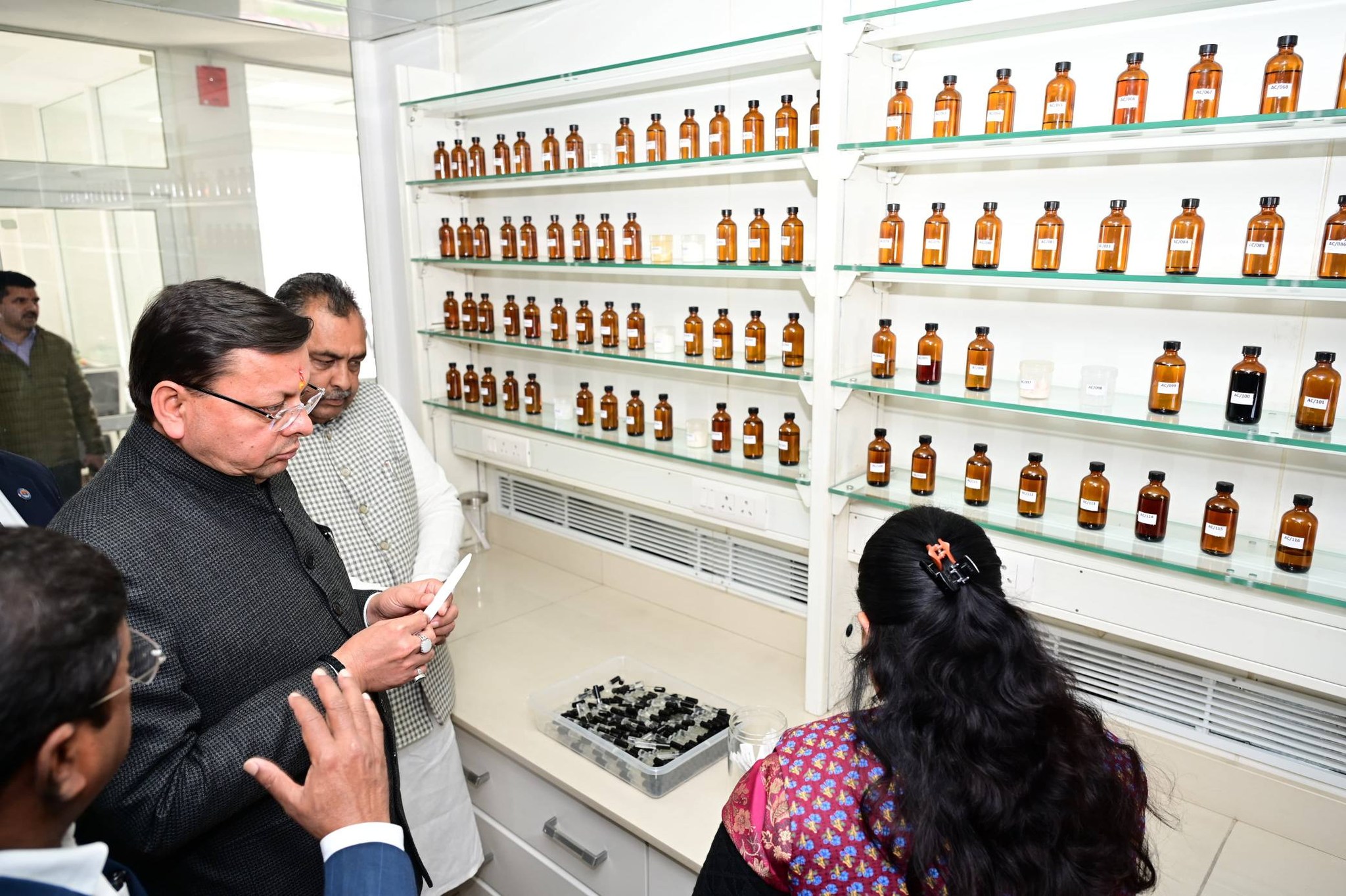 Uttarakhand Mahak Kranti Policy: उत्तराखण्ड महक क्रांति नीति 2026–36 का शुभारम्भ, किसानों की आय बढ़ाने की दिशा में ऐतिहासिक कदम 3 598777972 1166151302354566 263217897786342662 n