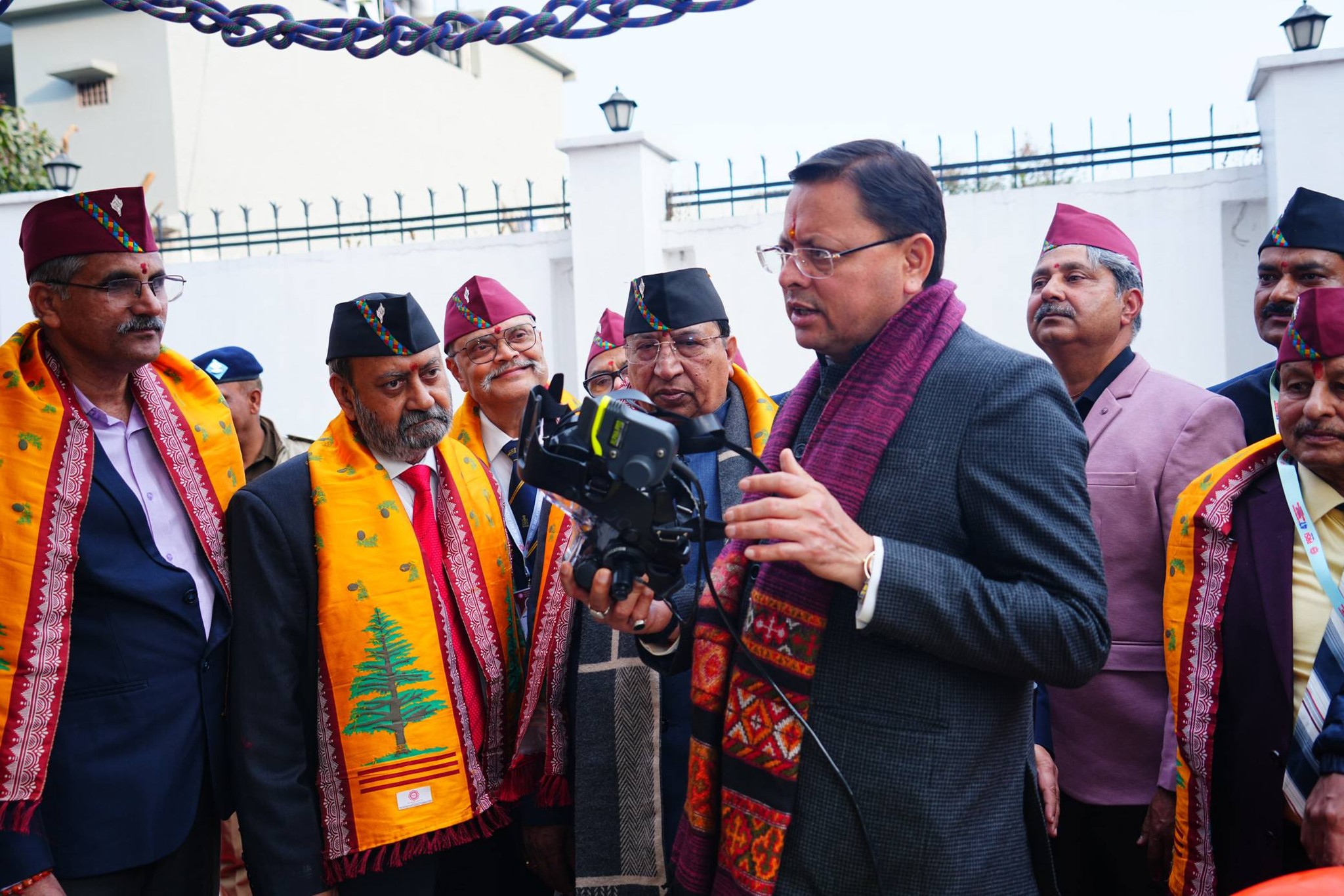 Uttarakhand: उत्तराखण्ड में 47वीं ऑल इंडिया पब्लिक रिलेशन कॉन्फ्रेंस–2025 का भव्य आयोजन, मुख्यमंत्री पुष्कर सिंह धामी ने किया उद्घाटन 1 598989986 1166249849011378 1628160387052819119 n