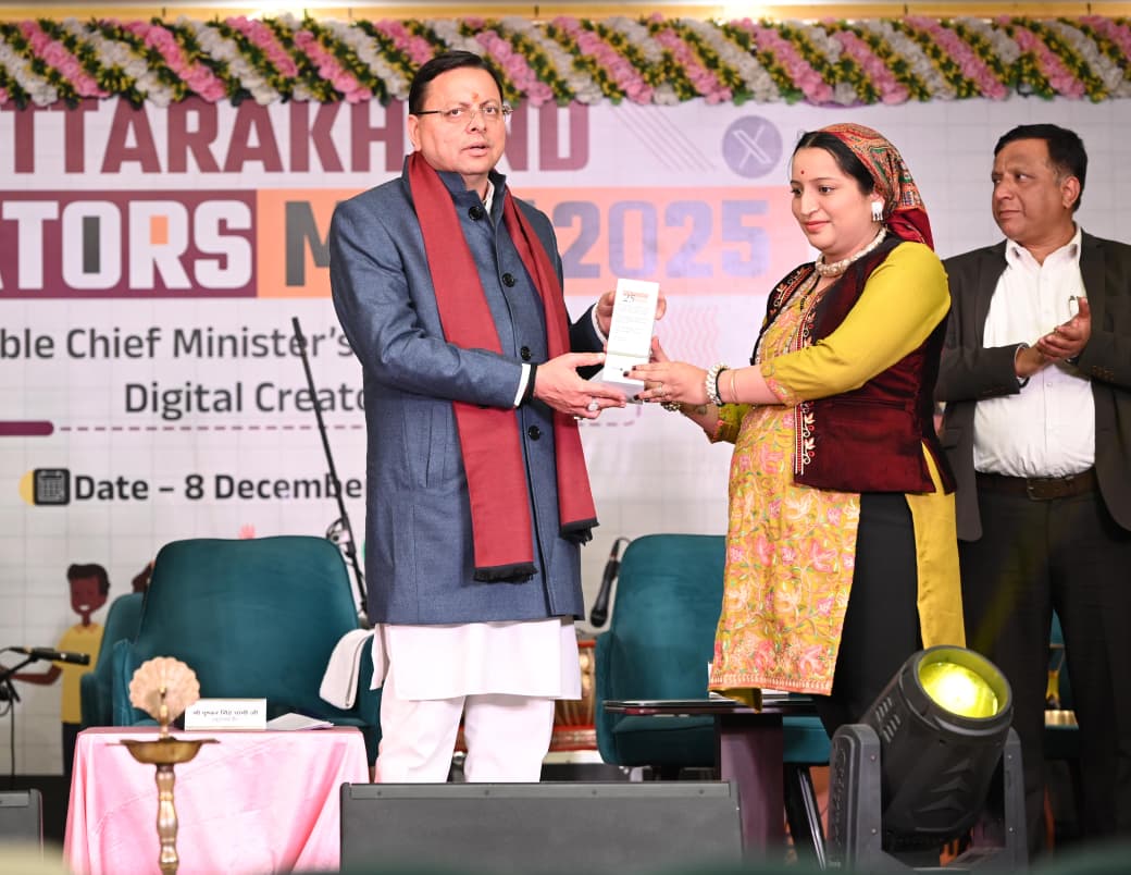 Uttarakhand Creators Meet-2025: CM Dhami calls social media influencers “social change makers”, calls for realizing the dream of a digital Uttarakhand 2 CM Photo 26 dt. 08 December 2025