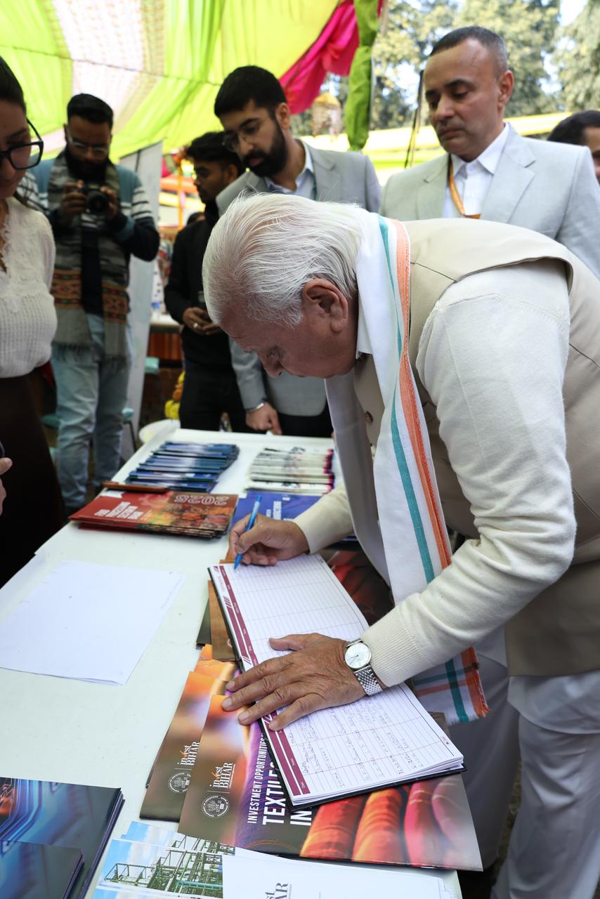 fb8efb17 f609 4c64 9872 ca7e4ac0dc0a